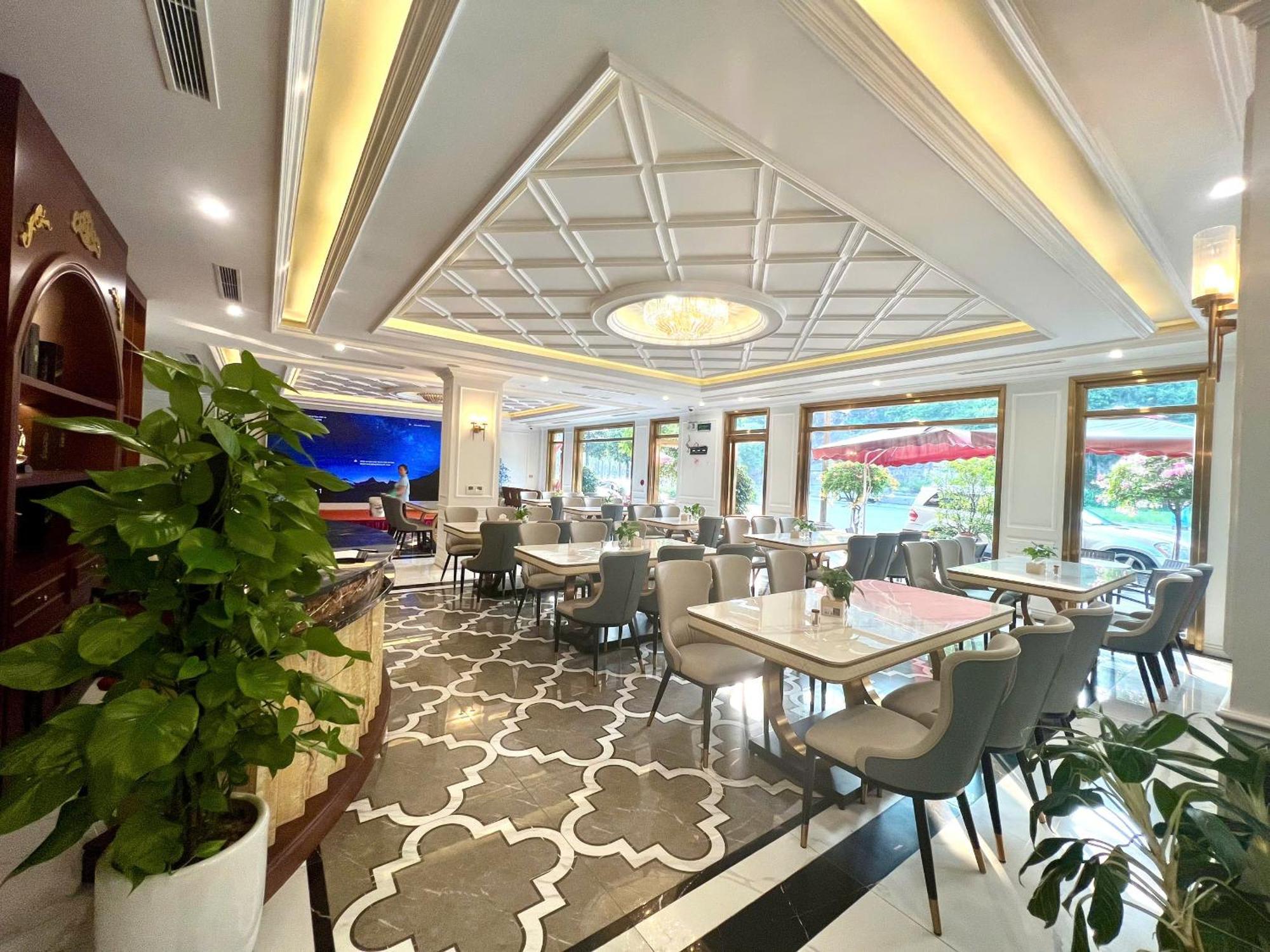 Rubyqueen Halong Hotel Ha Long Exterior photo